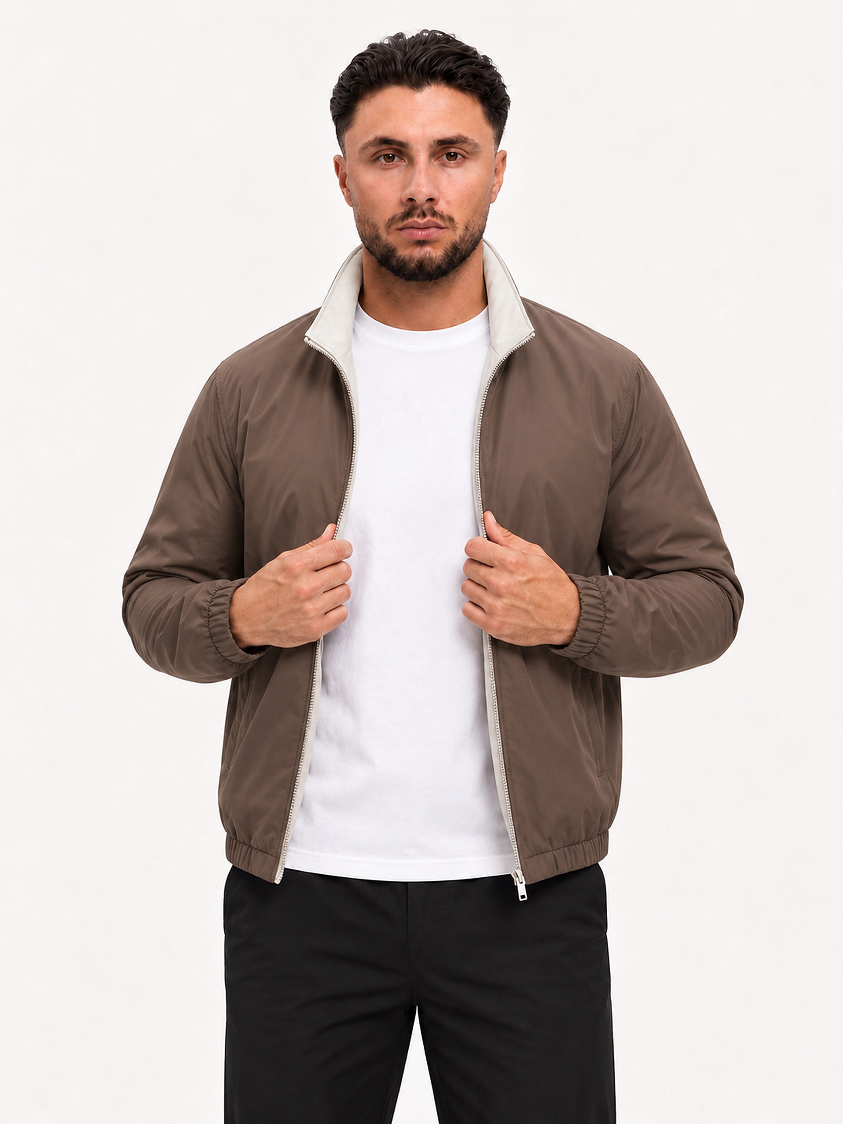 CORE JACKET OLIVE — voorkant, model (183 cm) draagt maat L