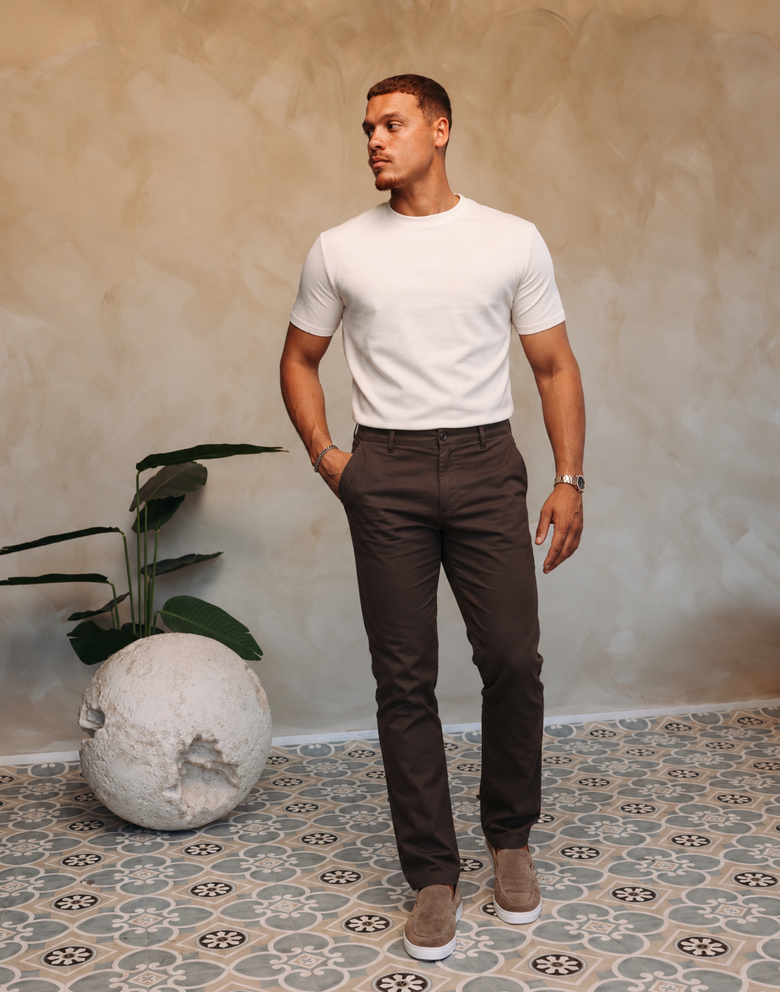 CORE STRAIGHT PANTS BROWN — lifestylefoto