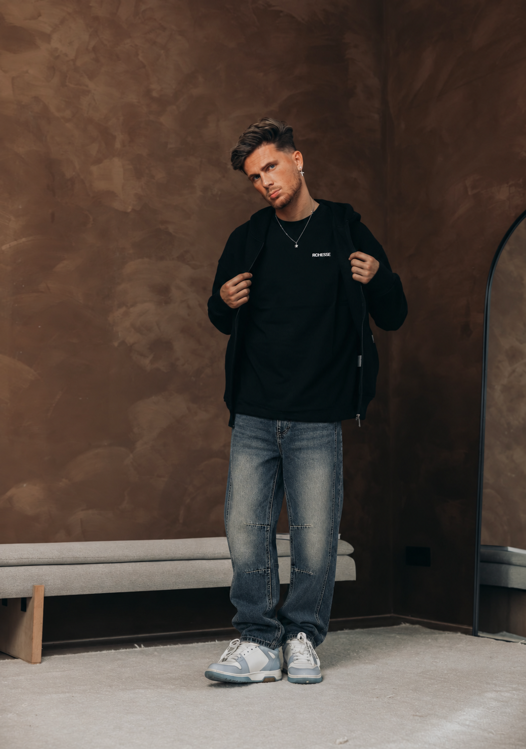 Edge Blue Baggy Jeans — modelfoto 9