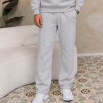 Essential Jogger Light Grey, gedragen