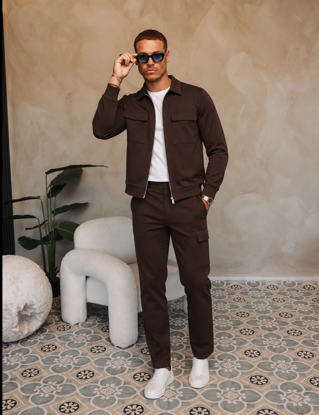 ESSENTIAL SUIT | DARK BROWN — lifestylefoto