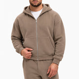 Essential Vest Taupe, pose