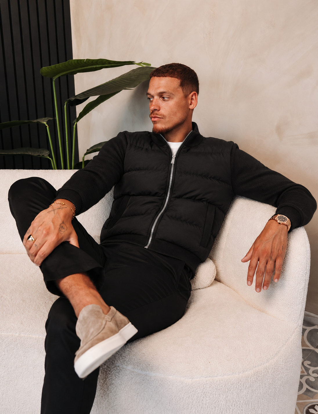 KNIT SLEEVE PUFFER JACKET | BLACK — lifestylefoto