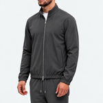MONZA jacket grijs – schuin van voren, complete set met bijpassende pants (studio)