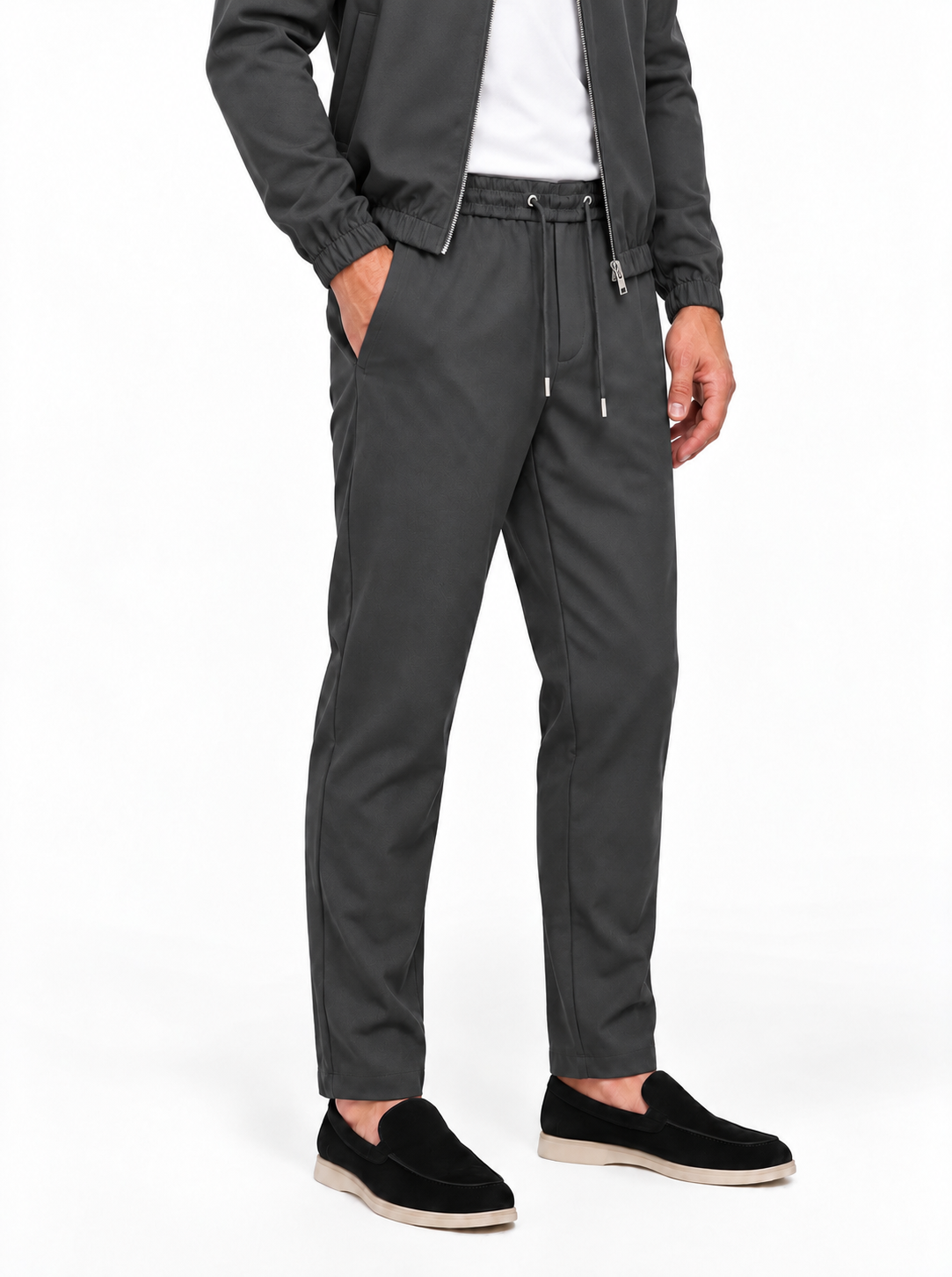 MONZA pants grijs – schuin van voren, complete set met bijpassende jacket (studio)