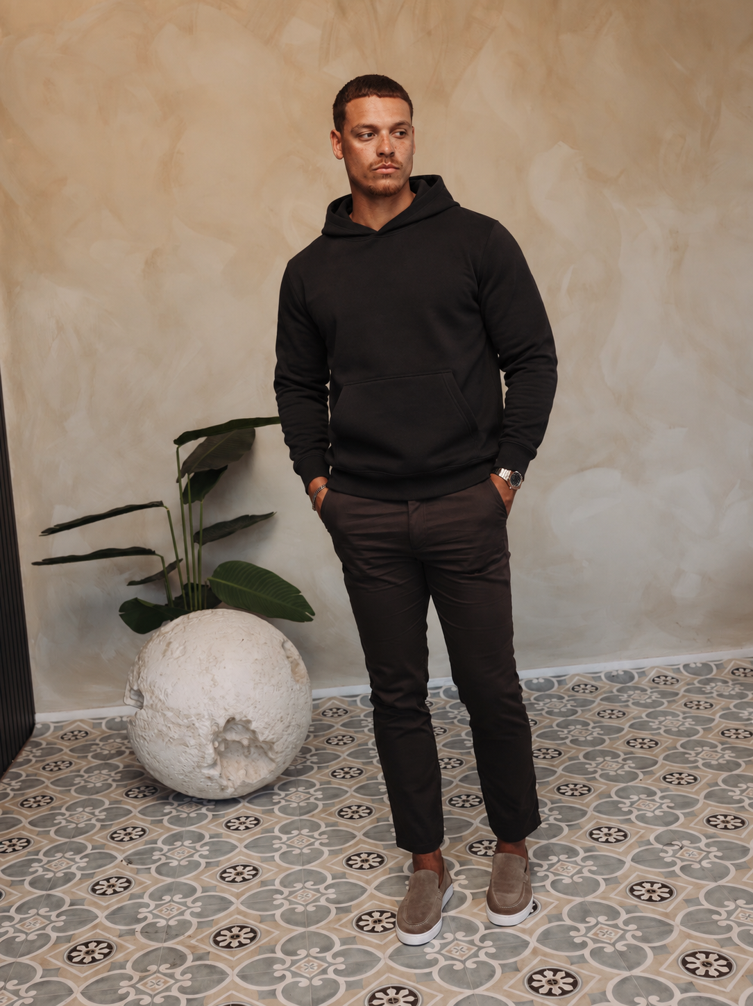 RK BLANK HOODIE BLACK REGULAR FIT — lifestylefoto
