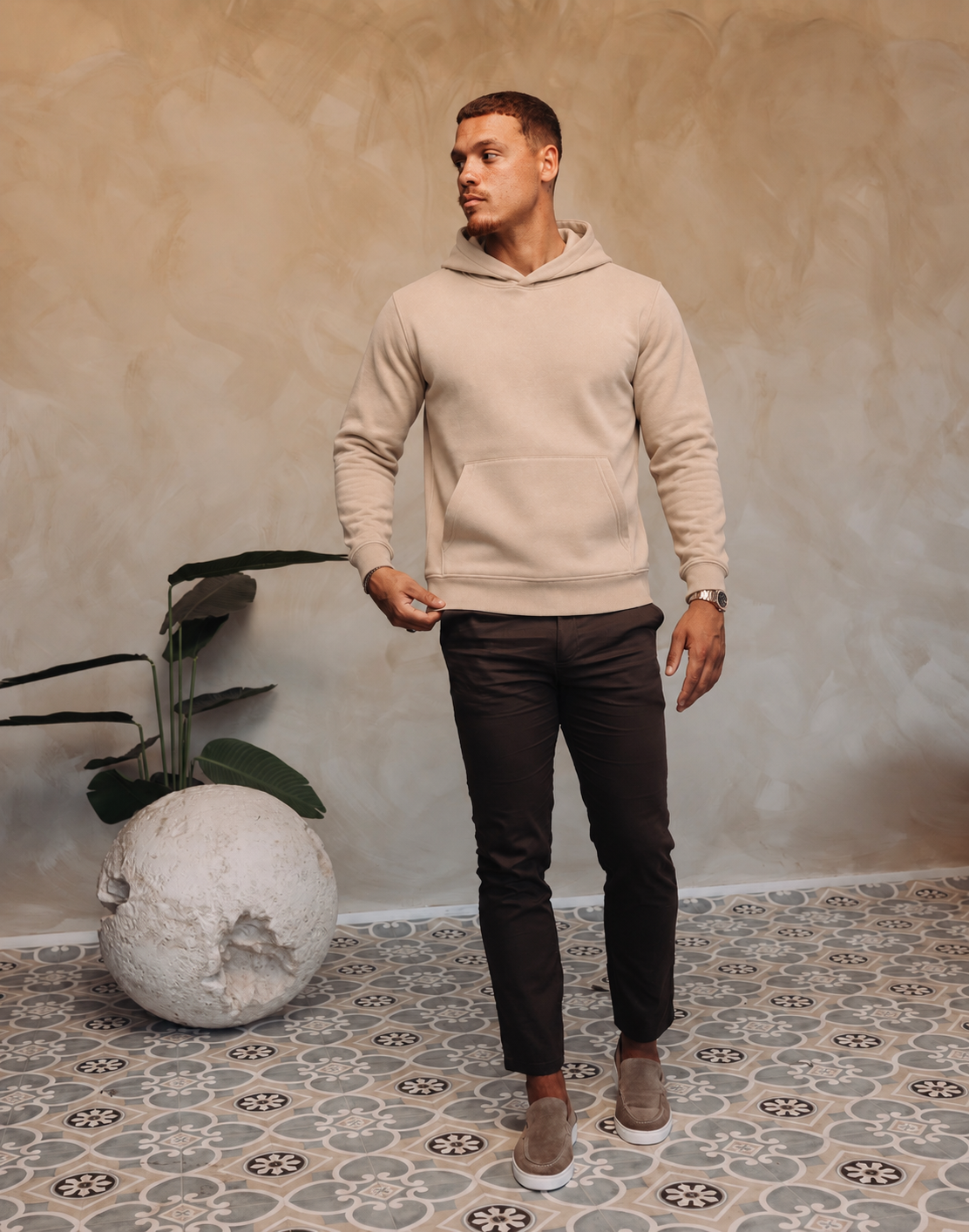 RK BLANK HOODIE BROWN REGULAR FIT — lifestylefoto